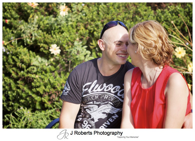 romantic couple centennial park - couple portrait photography - sydney