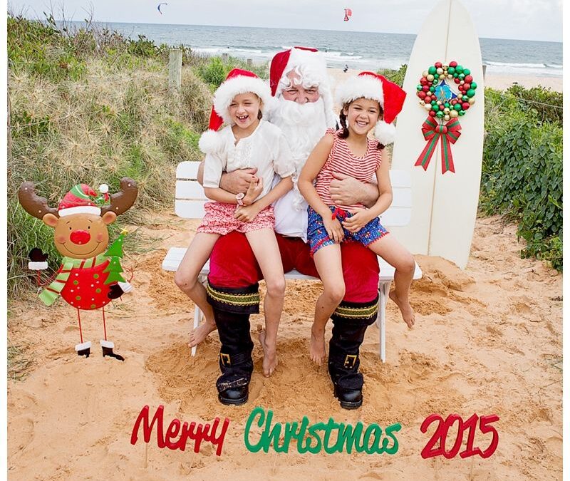 Aussie Beach Santa Photos Northern Beaches Sydney at Long Reef Beach – Professional Santa Photos at the Beach – Northern Beaches